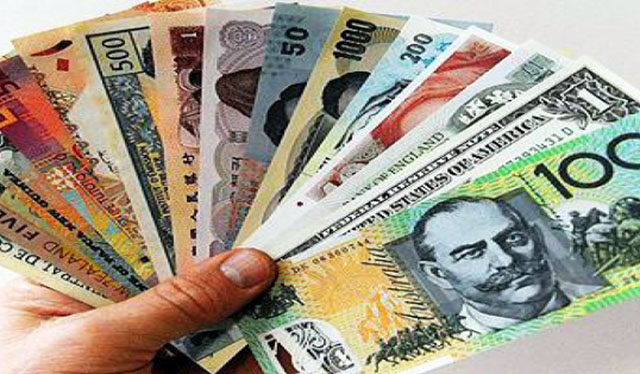 Spike in Foreign  Currency Trafficking Raises Concerns